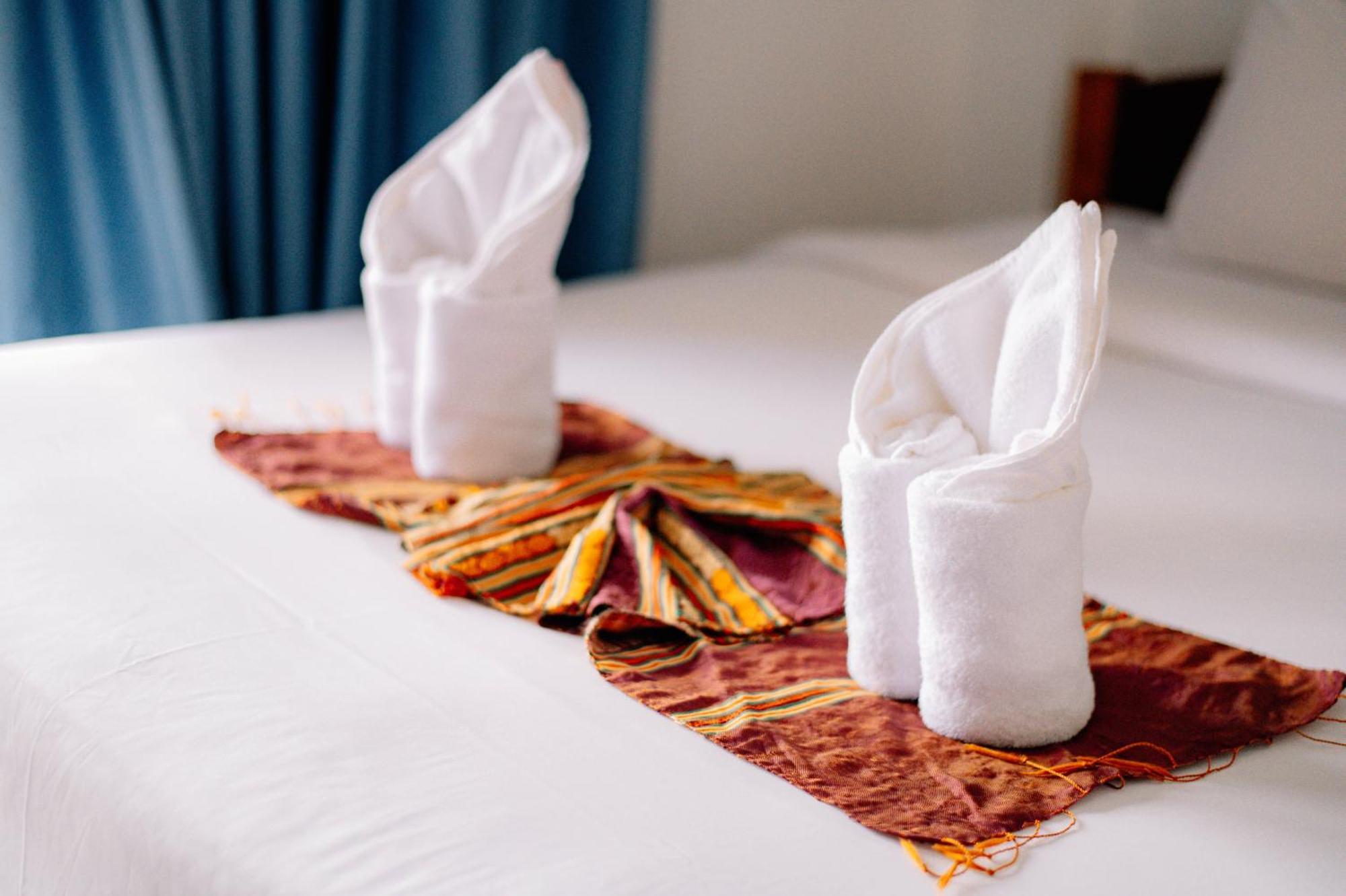 Lisha The Grand Riverside Hotel Ванг Виенг Екстериор снимка