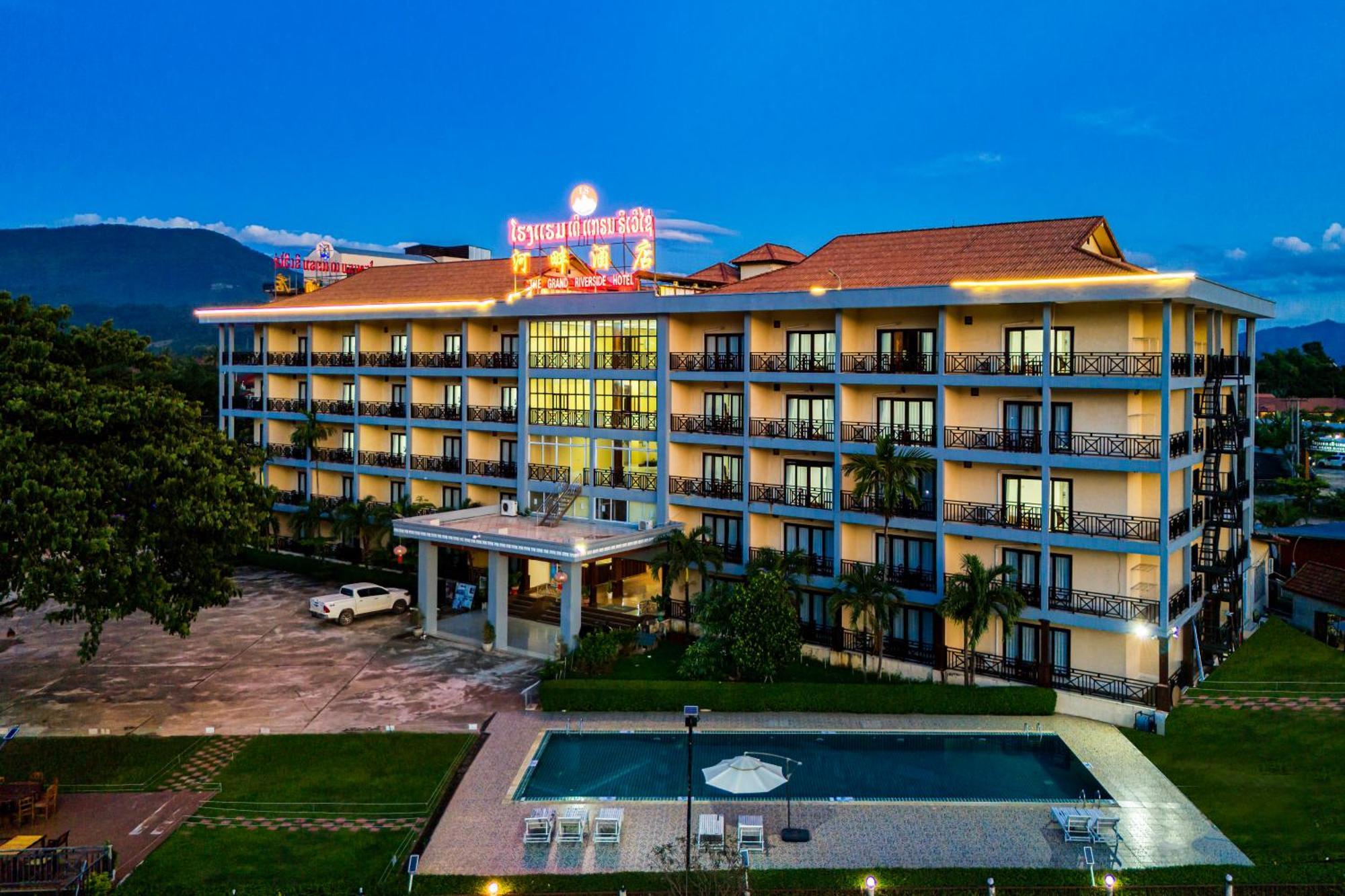 Lisha The Grand Riverside Hotel Ванг Виенг Екстериор снимка
