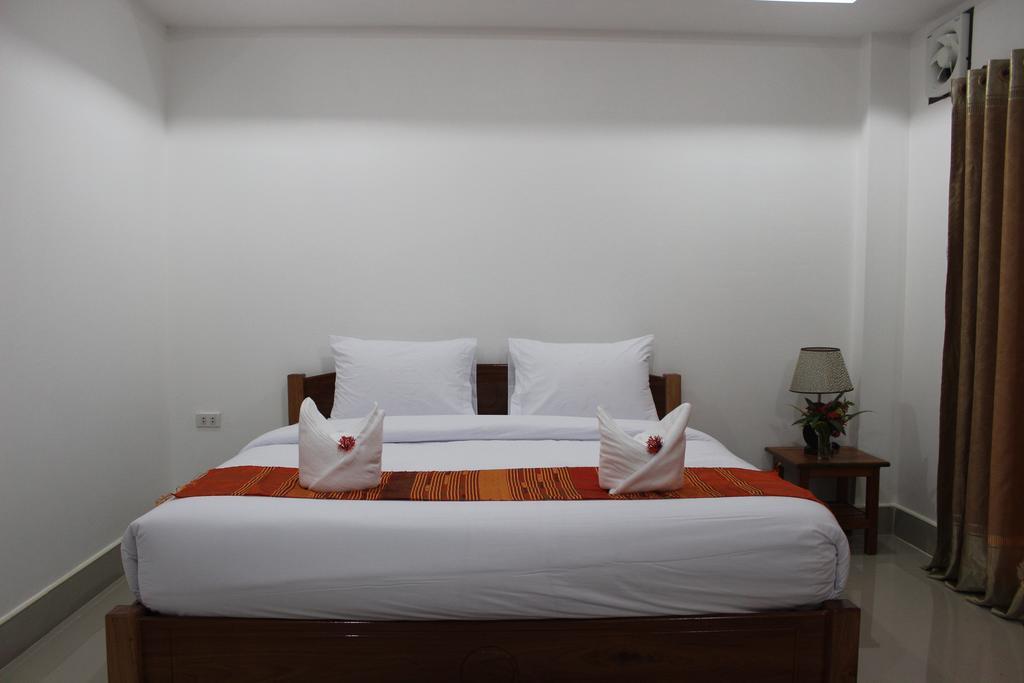 Lisha The Grand Riverside Hotel Ванг Виенг Екстериор снимка